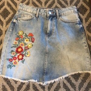 Zara denim skirt size x-small